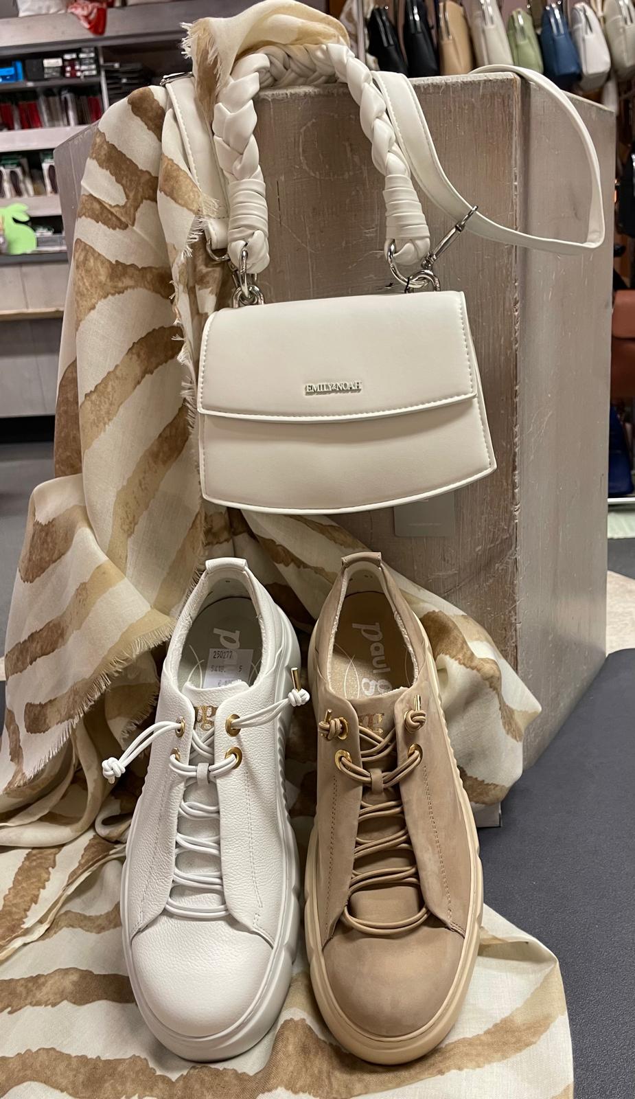 Damenschuhe bei Schuhhaus Öfner in Zirl - Bild 12